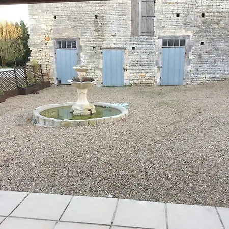 Le Petit Bijou Bed and breakfast Saint-Fraigne